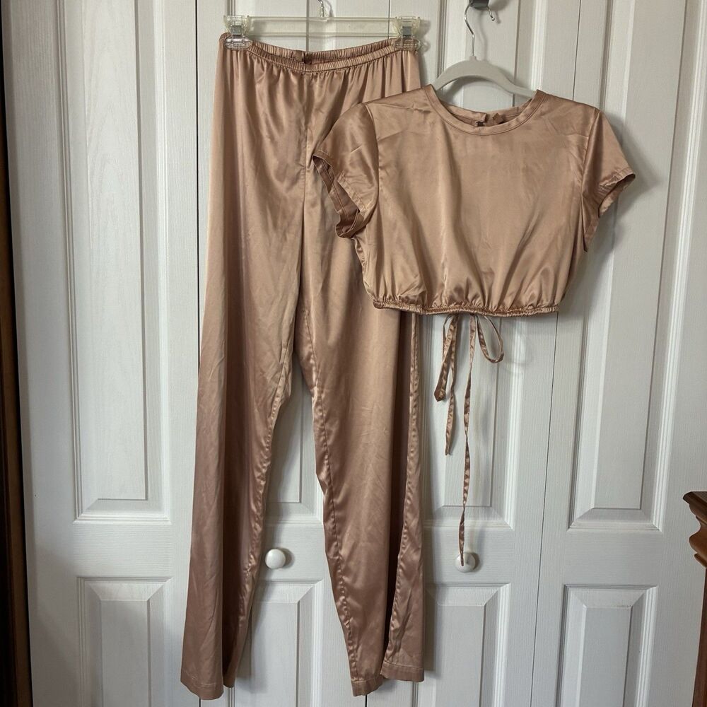 Skims Soft Lounge Pajama Set Tan Women's Sz M Crop Top Long Pants Comfort - Picture 3 of 7